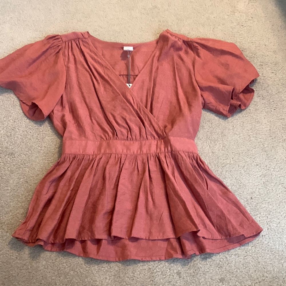 Flawless rust color peplum